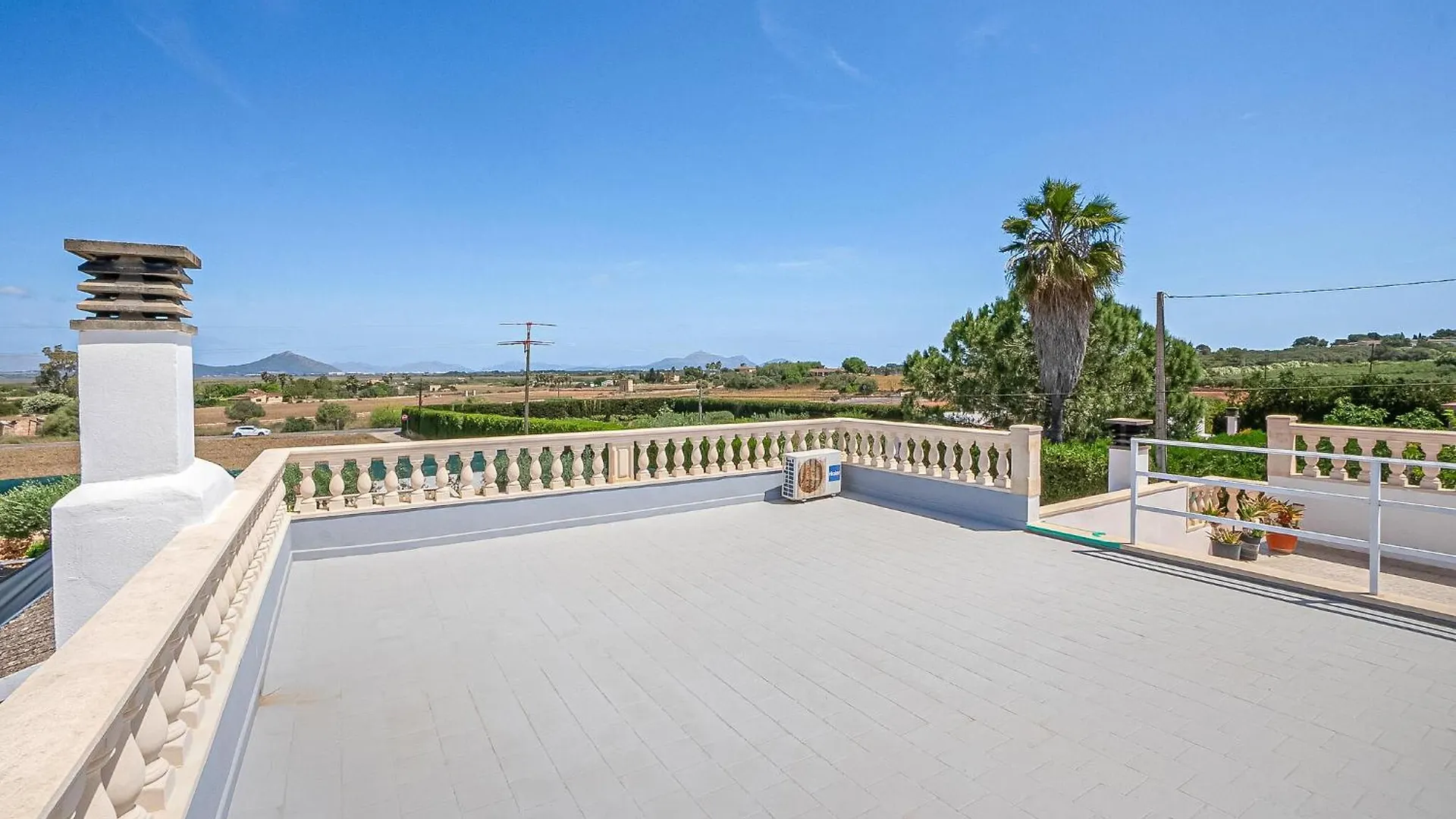 Gorgeous Home In Muro With House A Mountain View בית נופש
